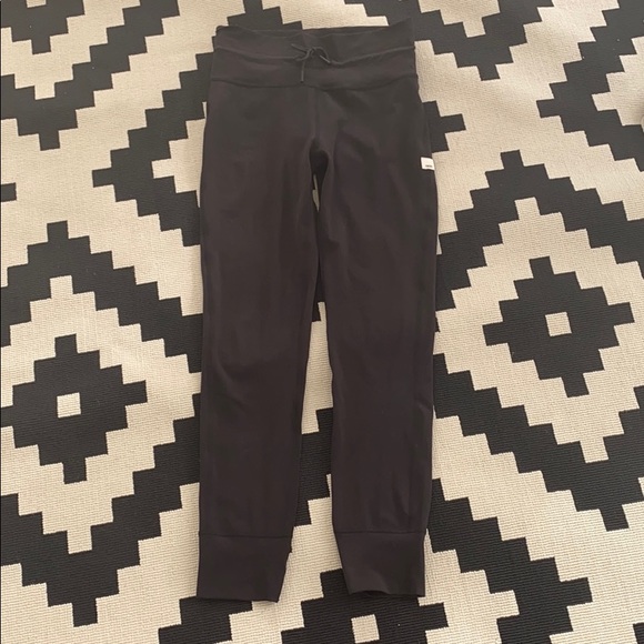 Vuori Pants - Vuori Daily Legging